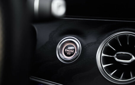 Mercedes-Benz E-Класс, 2018 год, 3 300 000 рублей, 20 фотография