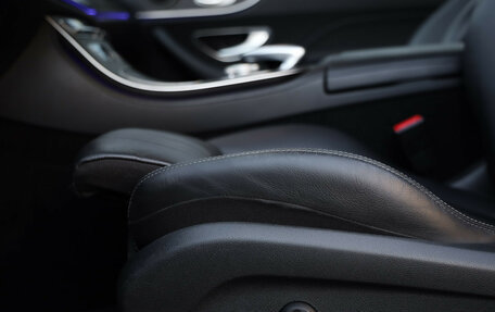 Mercedes-Benz E-Класс, 2018 год, 3 300 000 рублей, 24 фотография