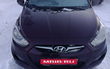 Hyundai Solaris II рестайлинг, 2011 год, 600 000 рублей, 5 фотография