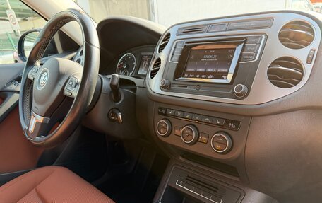 Volkswagen Tiguan I, 2016 год, 2 199 000 рублей, 14 фотография