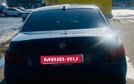 BMW 5 серия, 2004 год, 850 000 рублей, 3 фотография