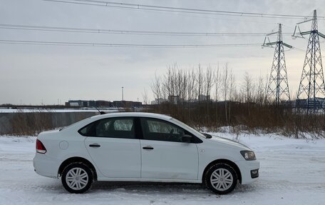 Volkswagen Polo VI (EU Market), 2018 год, 700 000 рублей, 4 фотография