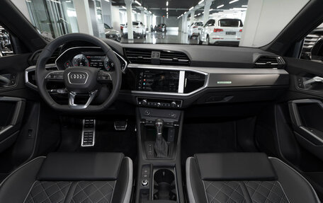 Audi Q3, 2025 год, 5 000 000 рублей, 8 фотография