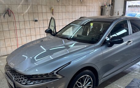 KIA K5, 2022 год, 2 800 000 рублей, 24 фотография