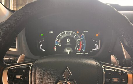 Mitsubishi Montero Sport, 2022 год, 4 050 000 рублей, 4 фотография