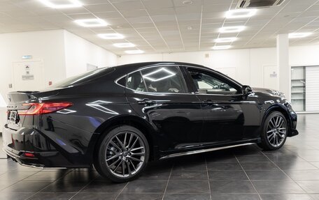 Toyota Camry, 2025 год, 3 950 000 рублей, 4 фотография