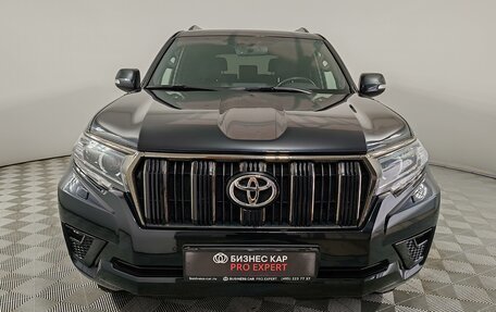 Toyota Land Cruiser Prado 150 рестайлинг 2, 2021 год, 6 735 000 рублей, 2 фотография
