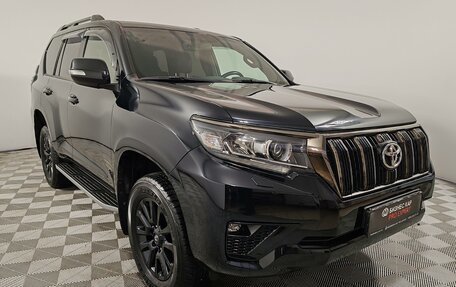 Toyota Land Cruiser Prado 150 рестайлинг 2, 2021 год, 6 735 000 рублей, 3 фотография