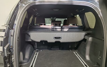 Toyota Land Cruiser Prado 150 рестайлинг 2, 2021 год, 6 735 000 рублей, 10 фотография