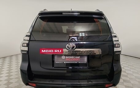 Toyota Land Cruiser Prado 150 рестайлинг 2, 2021 год, 6 735 000 рублей, 6 фотография