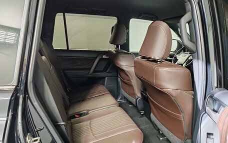 Toyota Land Cruiser Prado 150 рестайлинг 2, 2021 год, 6 735 000 рублей, 21 фотография