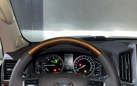 Toyota Land Cruiser 200, 2016 год, 7 000 000 рублей, 5 фотография