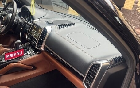 Porsche Cayenne III, 2016 год, 3 800 000 рублей, 17 фотография