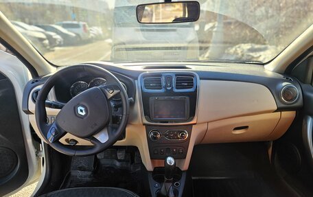 Renault Logan II, 2015 год, 650 000 рублей, 7 фотография