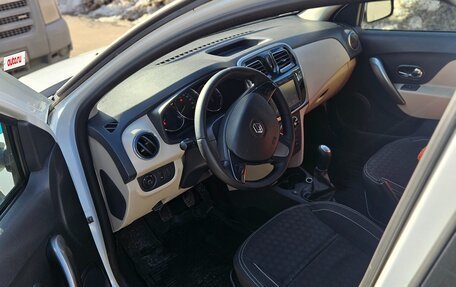 Renault Logan II, 2015 год, 650 000 рублей, 5 фотография