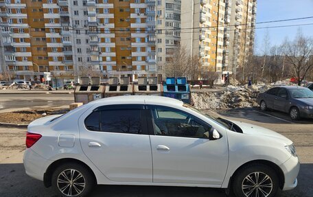 Renault Logan II, 2015 год, 650 000 рублей, 3 фотография