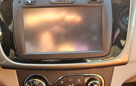 Renault Logan II, 2015 год, 650 000 рублей, 13 фотография