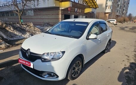 Renault Logan II, 2015 год, 650 000 рублей, 20 фотография