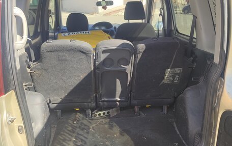 Toyota FunCargo, 2004 год, 330 000 рублей, 6 фотография