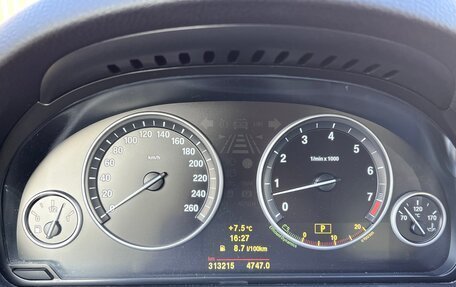 BMW 5 серия, 2010 год, 1 400 000 рублей, 11 фотография