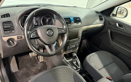 Skoda Yeti I рестайлинг, 2014 год, 1 499 800 рублей, 8 фотография
