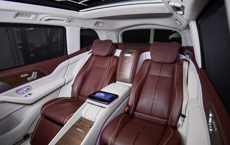 Mercedes-Benz Maybach GLS I, 2020 год, 19 900 000 рублей, 17 фотография