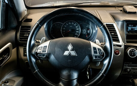 Mitsubishi Pajero Sport II рестайлинг, 2013 год, 1 769 000 рублей, 6 фотография