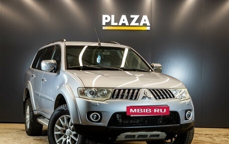 Mitsubishi Pajero Sport II рестайлинг, 2013 год, 1 769 000 рублей, 2 фотография