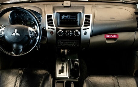 Mitsubishi Pajero Sport II рестайлинг, 2013 год, 1 769 000 рублей, 5 фотография