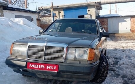 Mercedes-Benz W124, 1986 год, 260 000 рублей, 1 фотография