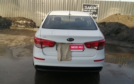 KIA Rio III рестайлинг, 2016 год, 950 000 рублей, 1 фотография