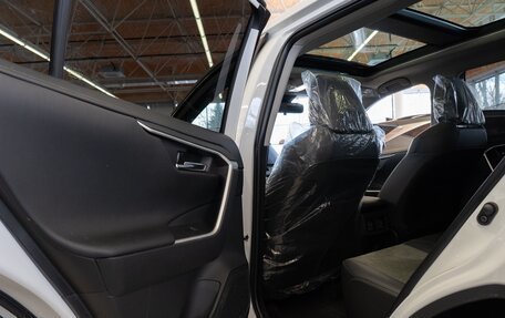 Toyota RAV4, 2025 год, 3 600 000 рублей, 14 фотография