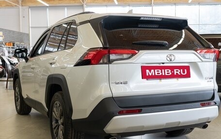 Toyota RAV4, 2025 год, 3 600 000 рублей, 6 фотография