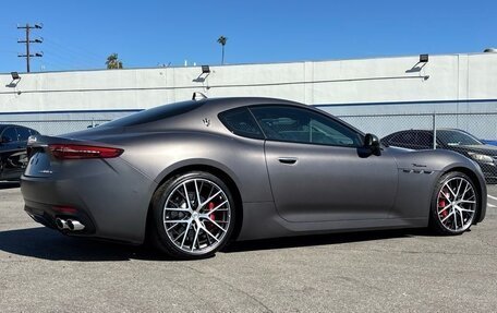 Maserati GranTurismo, 2024 год, 16 435 000 рублей, 2 фотография