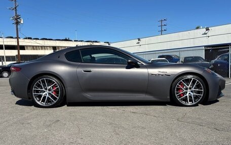 Maserati GranTurismo, 2024 год, 16 435 000 рублей, 5 фотография