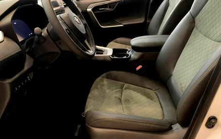 Toyota RAV4, 2025 год, 4 395 000 рублей, 12 фотография