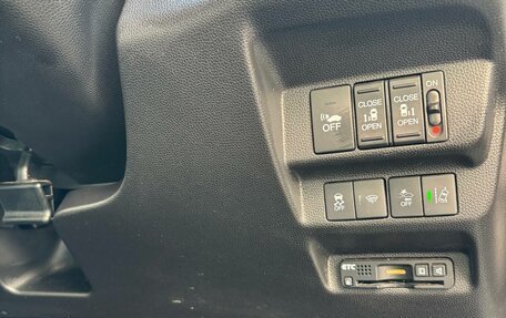 Honda Freed II, 2016 год, 1 480 000 рублей, 8 фотография