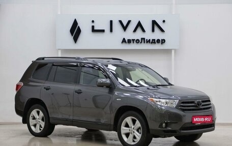 Toyota Highlander III, 2010 год, 1 445 000 рублей, 1 фотография