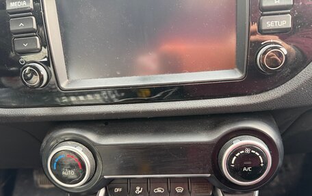 KIA Rio IV, 2018 год, 1 400 000 рублей, 6 фотография