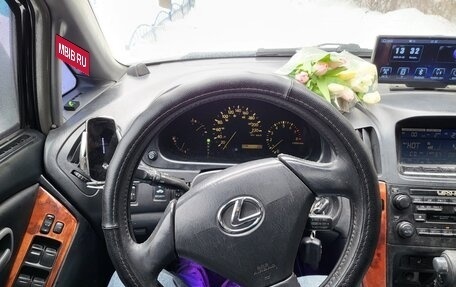 Lexus RX IV рестайлинг, 2000 год, 820 000 рублей, 4 фотография