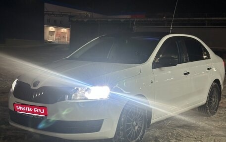 Skoda Rapid I, 2015 год, 960 000 рублей, 7 фотография