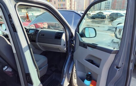 Volkswagen Caravelle T5, 2014 год, 2 200 000 рублей, 14 фотография