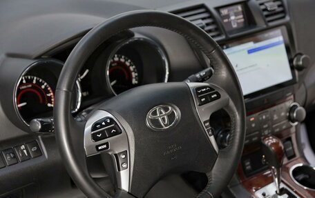 Toyota Highlander III, 2010 год, 1 445 000 рублей, 7 фотография