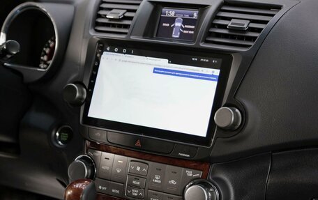 Toyota Highlander III, 2010 год, 1 445 000 рублей, 8 фотография