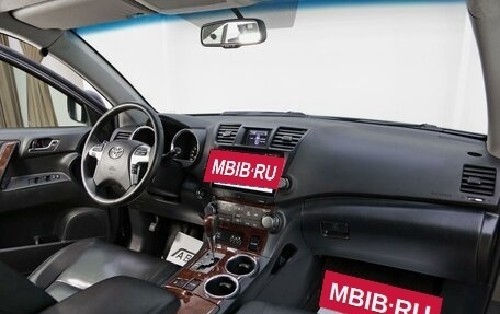 Toyota Highlander III, 2010 год, 1 445 000 рублей, 6 фотография