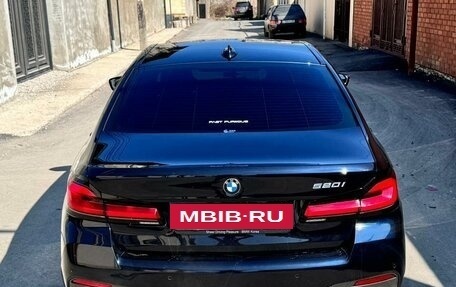 BMW 5 серия, 2022 год, 4 900 000 рублей, 4 фотография