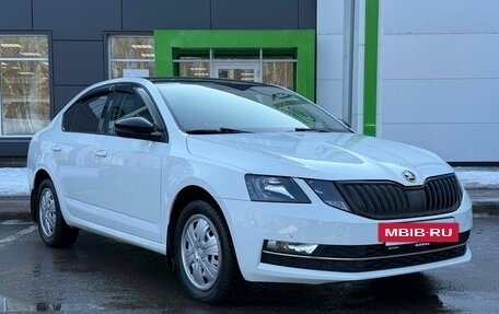 Skoda Octavia, 2018 год, 1 099 000 рублей, 3 фотография
