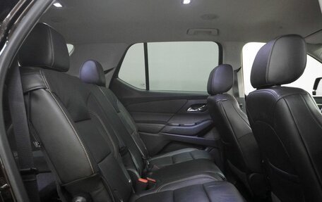 Chevrolet Traverse II, 2018 год, 2 663 000 рублей, 13 фотография