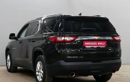 Chevrolet Traverse II, 2018 год, 2 663 000 рублей, 6 фотография