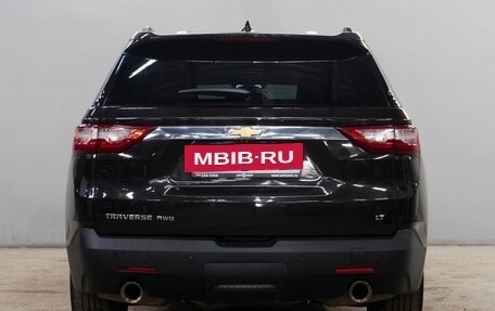 Chevrolet Traverse II, 2018 год, 2 663 000 рублей, 7 фотография